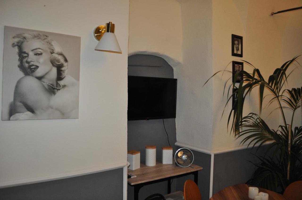 Piazzetta Little Suite Taggia Exterior foto